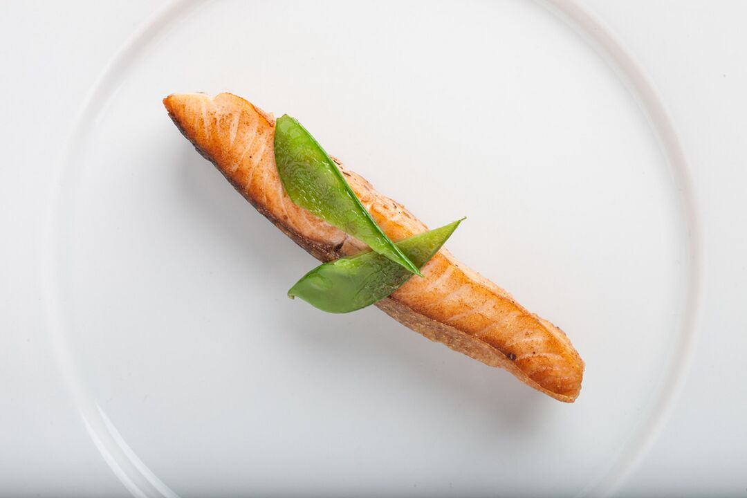 Pescado blanco al horno en el menú dietético “Favoritos”.